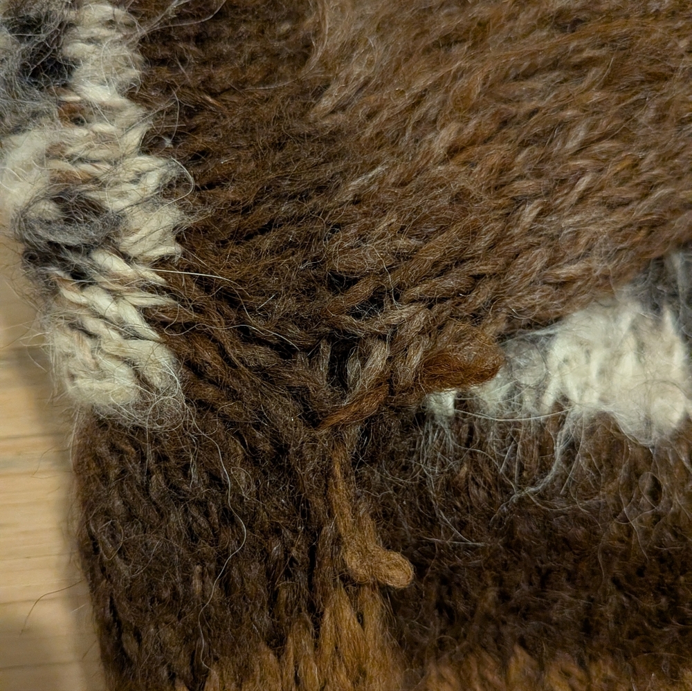Vintage Brown And White Handmade Alpaca/Llama? Sweater Size Small As Is - Picture 6 of 11